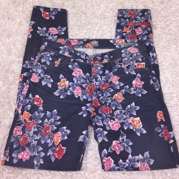 🔸 Citizen Floral Skinny Leg Jeans - Picture 1 of 4